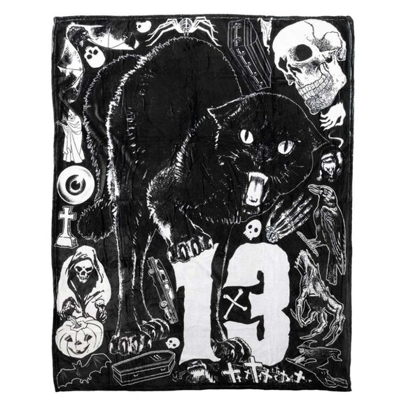 Black Cat 13 Skulls Throw Blanket Halloween Velvety Soft Plush 50"X60" NWT - Picture 1 of 5